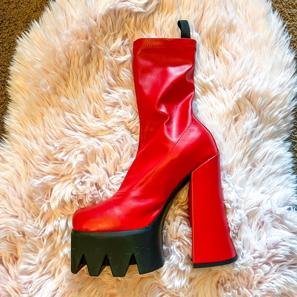 Red La Moda Platform Boots